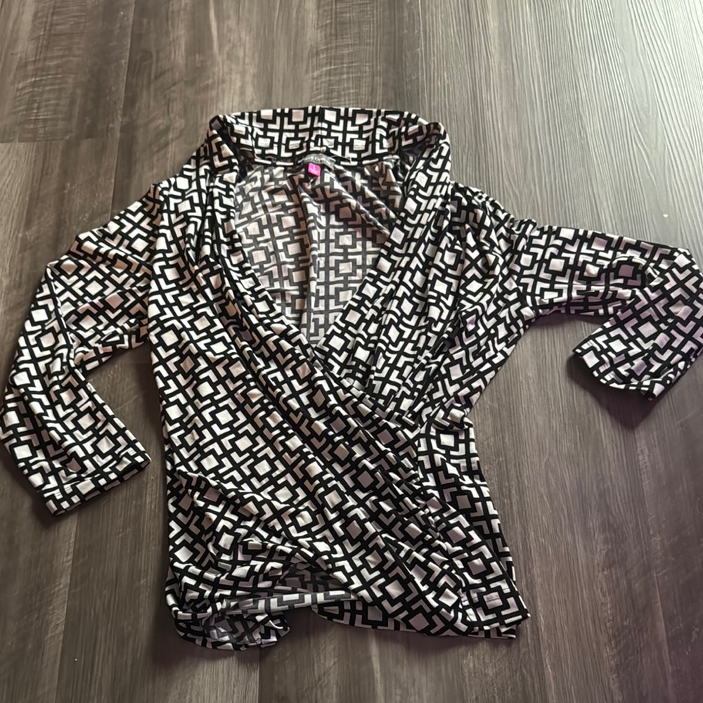 Pink Republic Black and White Geometric Blouse